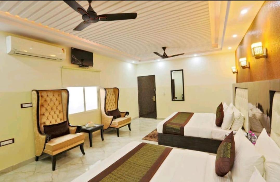 Hotel Airport Inn Near Delhi Airport New Delhi Exteriör bild