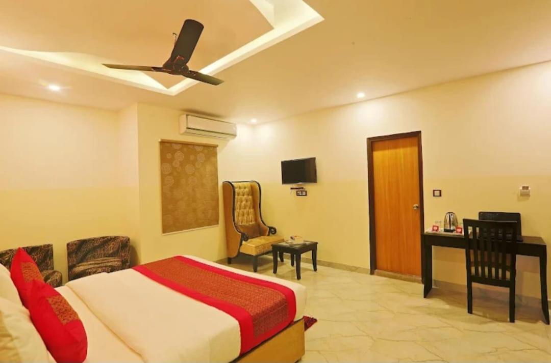 Hotel Airport Inn Near Delhi Airport New Delhi Exteriör bild