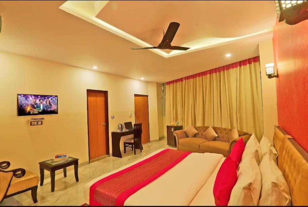 Hotel Airport Inn Near Delhi Airport New Delhi Exteriör bild